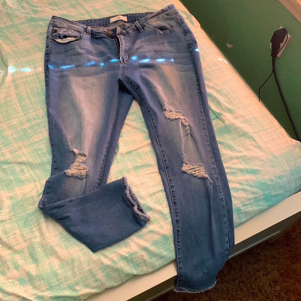 Size 2XL KanCan jeans EUC